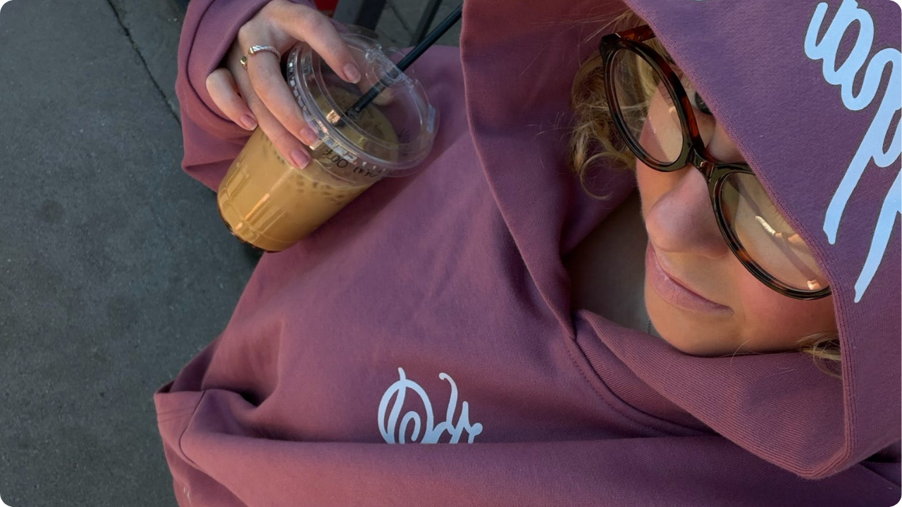 Blaire's friend wearing the Mauve Fresh Prints Boston Heavyweight Hoodie.