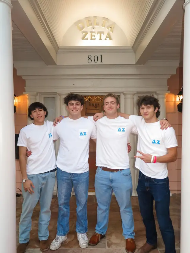 Fraternity Rush Designs logo