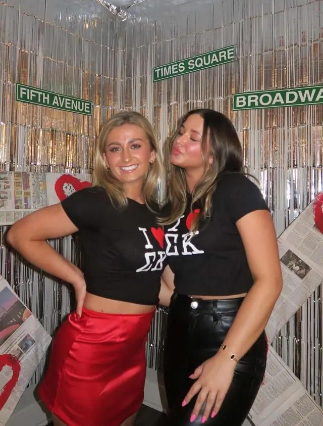 New York Designs logo