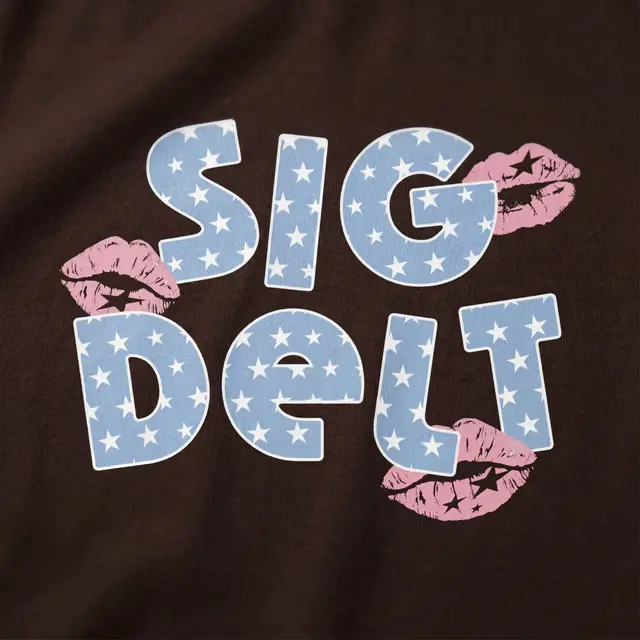 Sigma Delta Tau Starry Lettering Kiss Graphic PR Tank